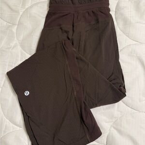 Lululemon Cropped Studio Pants
